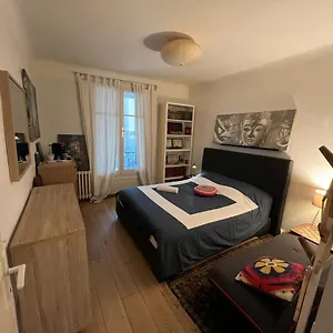 Lit Queen Size, 3mn Séjour chez l'habitant
